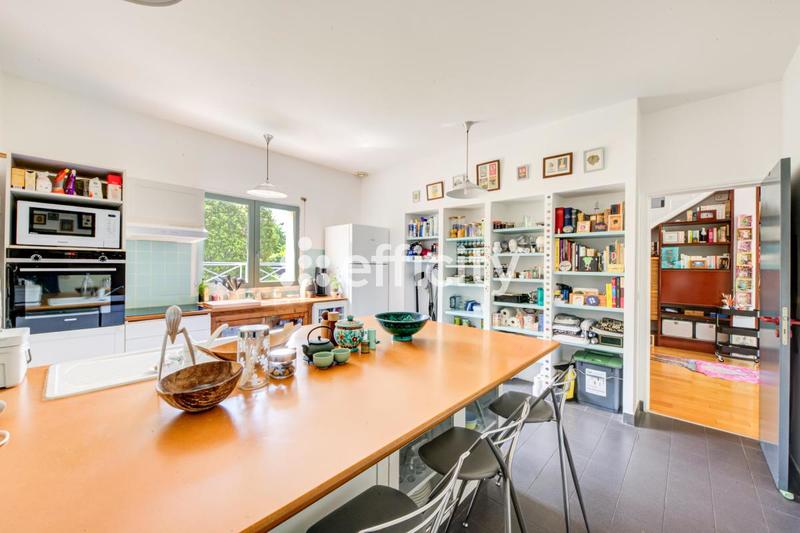 Maison - 170 m² - 6 pièces