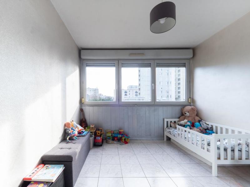 Appartement - 97 m² - 5 pièces