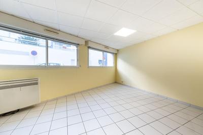 Bureau - 147 m² - 5 pièces