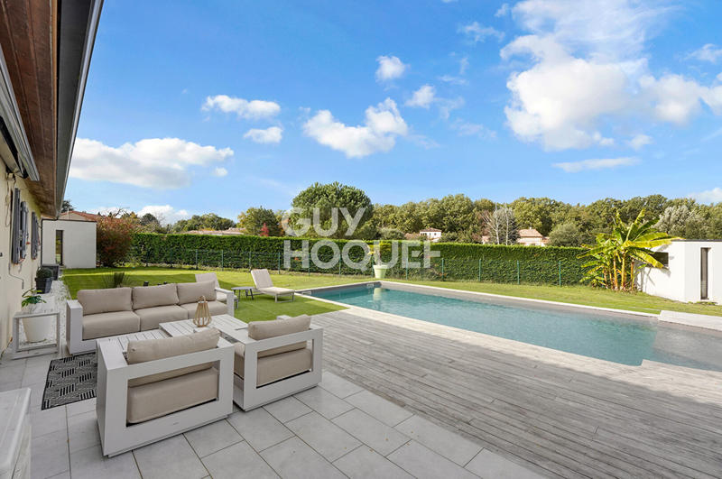 Maison - 143 m² - 6 pièces