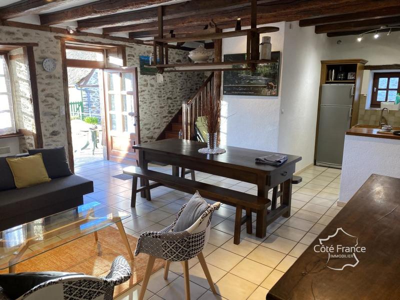 Propriété - 291 m² - 14 pièces