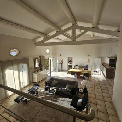 Maison - 198 m² - 5 pièces