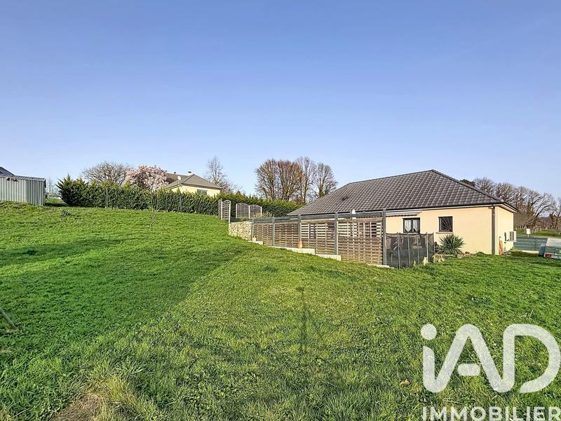 Maison - 98 m² - 4 pièces