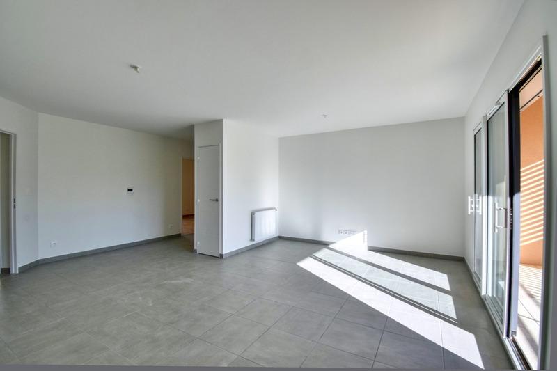 Appartement - 82 m² - 4 pièces