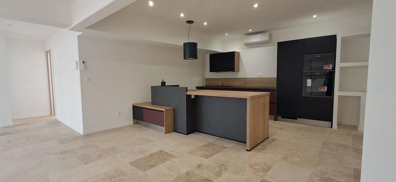 Appartement - 120 m² - 5 pièces