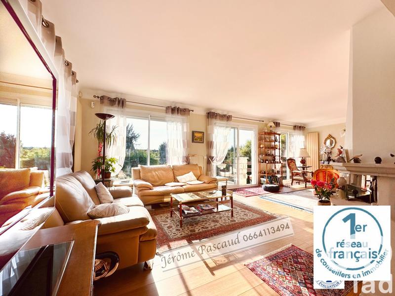 Maison - 180 m² - 7 pièces