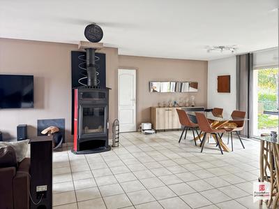 Maison - 151 m² - 7 pièces