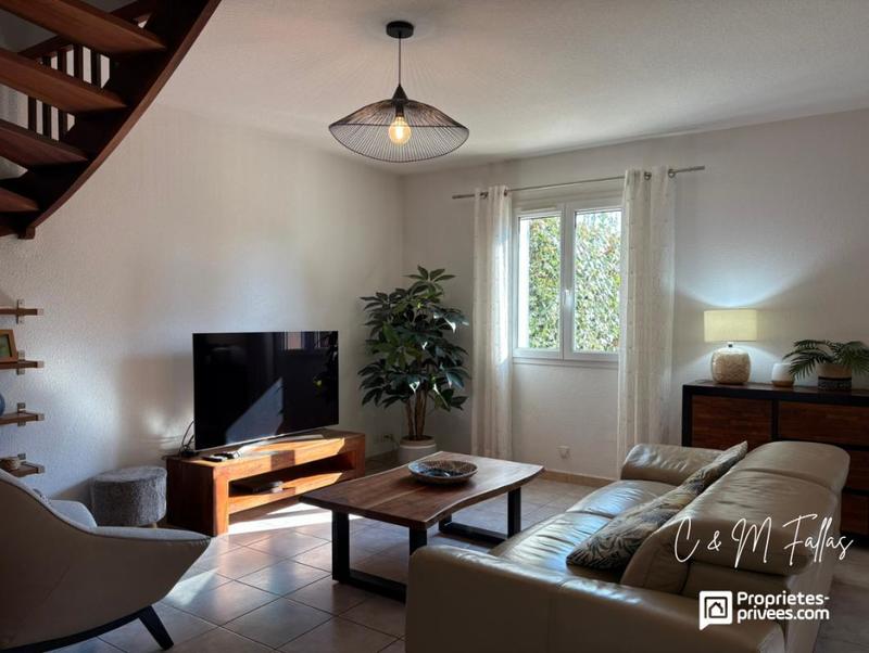 Maison - 95 m² - 5 pièces