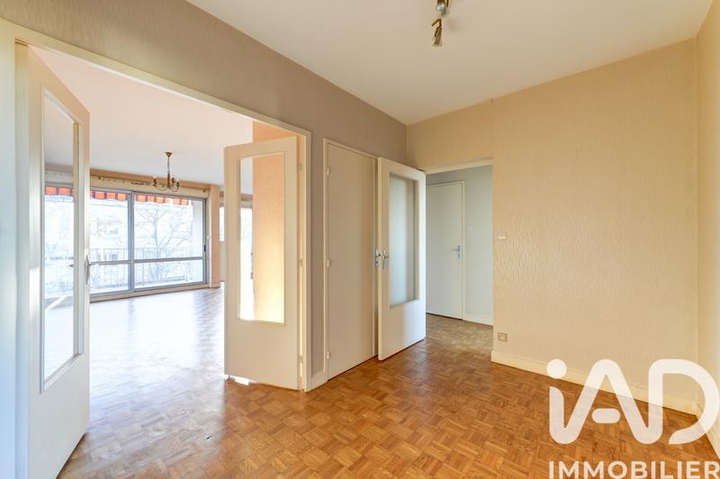 Appartement - 82 m² - 3 pièces