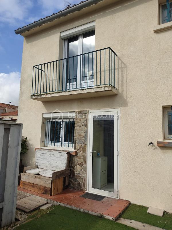 Villa - 100 m² - 5 pièces