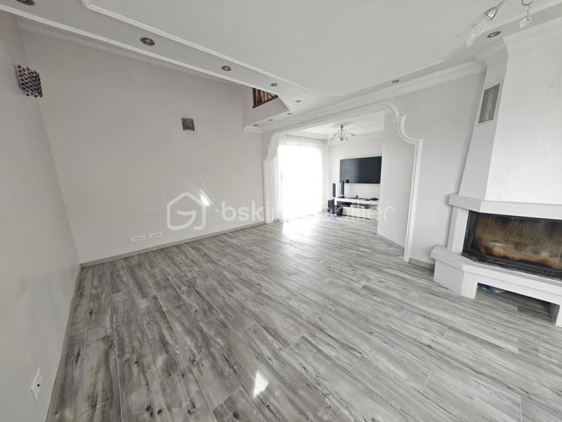 Maison traditionnelle - 122 m² - 5 pièces