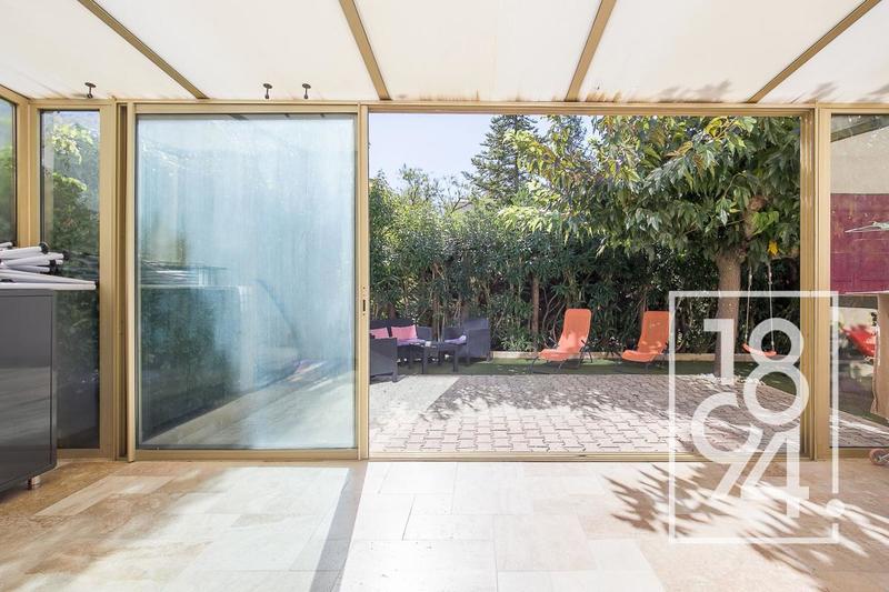 Appartement - 104 m² - 4 pièces