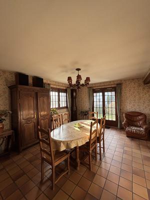 Maison - 102 m² - 5 pièces