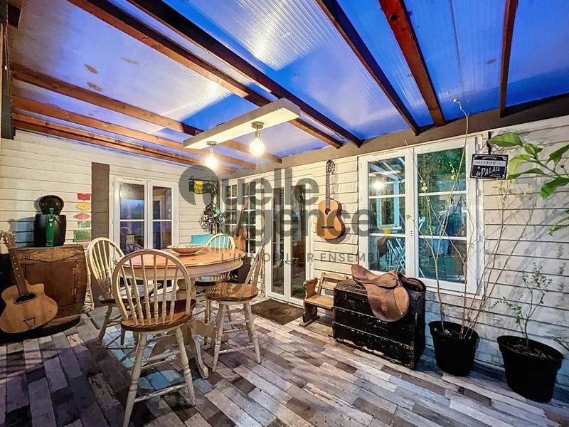 Maison - 176 m² - 8 pièces