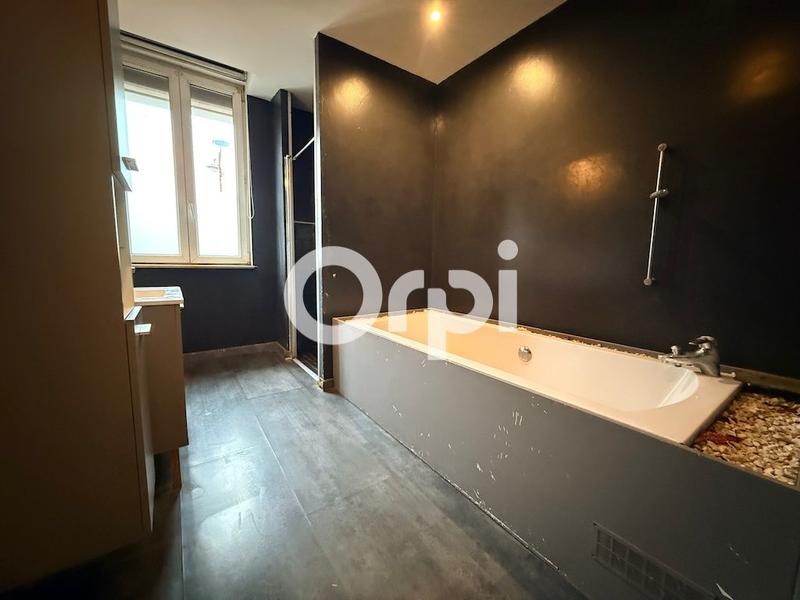 Maison - 176 m² - 3 pièces