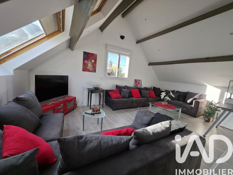 Maison - 222 m² - 7 pièces