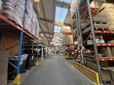 Local d'activités - 5 584 m²