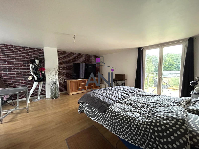 Maison - 217 m² - 7 pièces