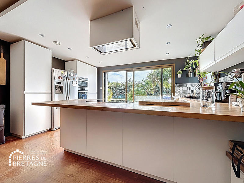 Villa - 221 m² - 8 pièces