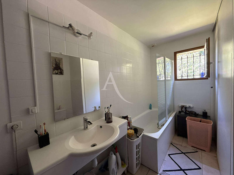 Maison - 109 m² - 6 pièces