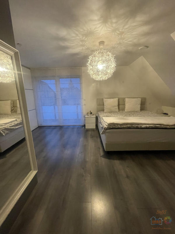 Maison - 180 m² - 5 pièces