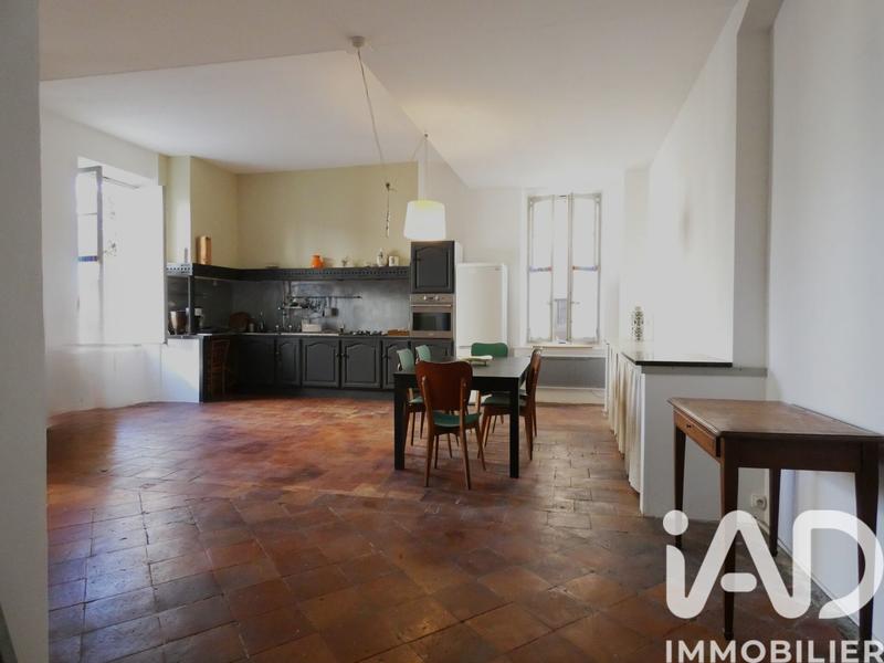 Maison - 196 m² - 5 pièces