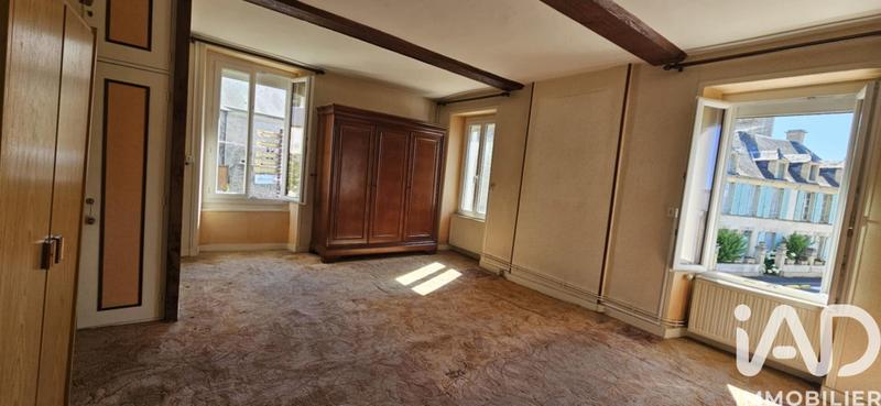 Maison - 152 m² - 8 pièces