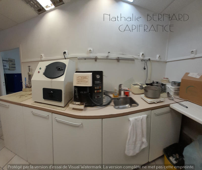 Fonds de commerce - Services - 155 m²