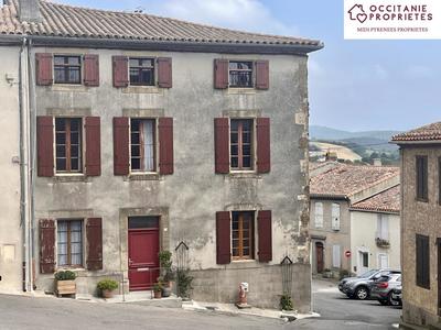 Maison de village - 237 m² - 9 pièces