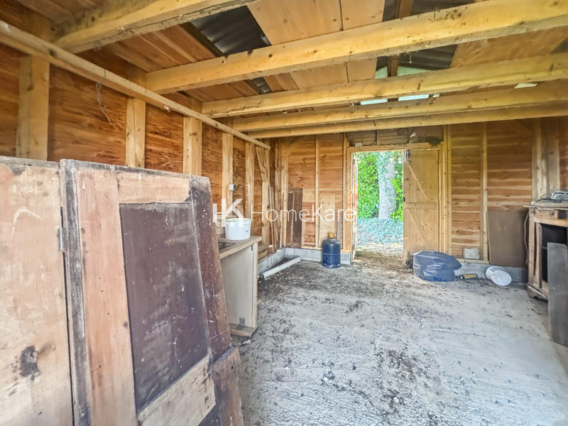 Maison - 280 m² - 11 pièces