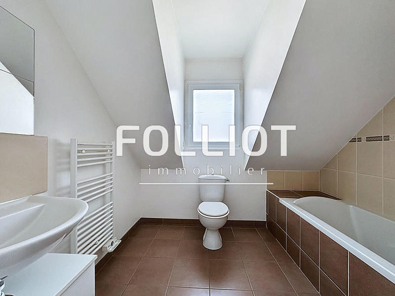 Maison - 104 m² - 5 pièces