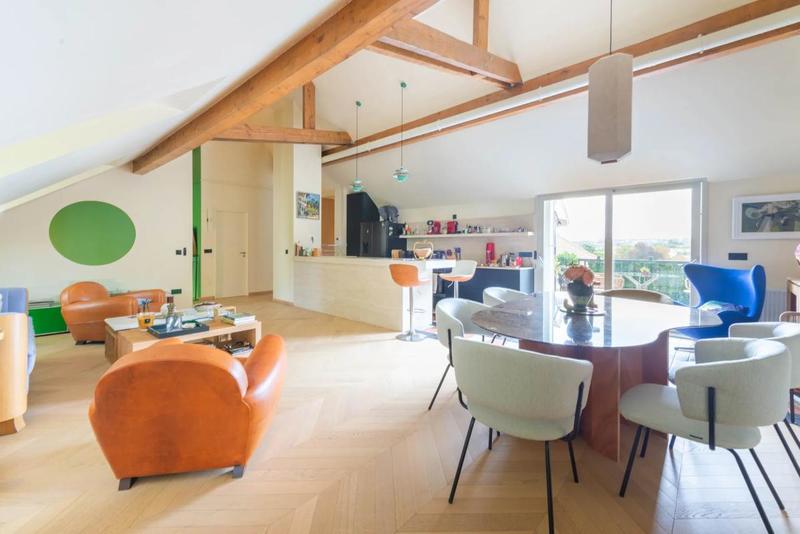 Appartement - 120 m² - 4 pièces