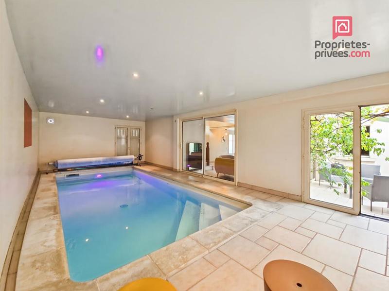 Maison - 177 m² - 7 pièces