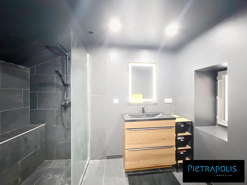 Maison ancienne - 200 m² - 5 pièces