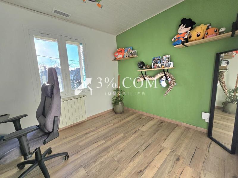 Maison - 99 m² - 6 pièces