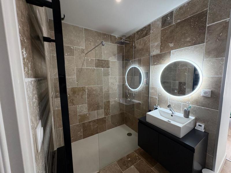 Demeure - 198 m² - 6 pièces