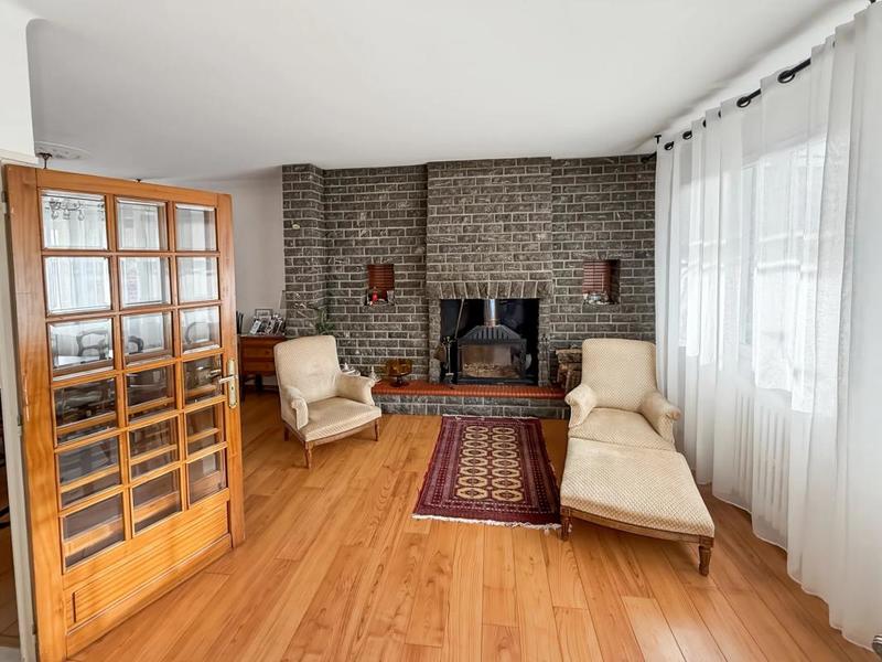 Maison - 140 m² - 6 pièces