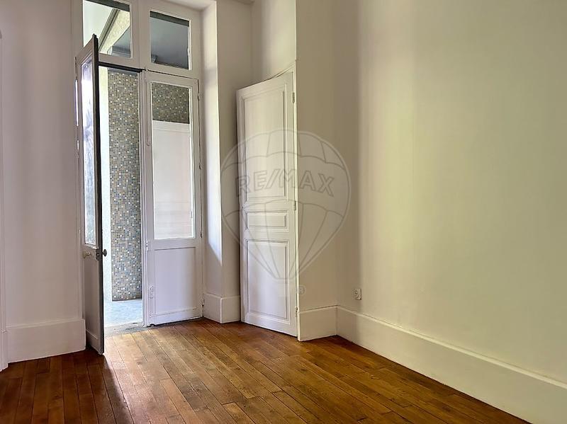 Appartement - 117 m² - 5 pièces