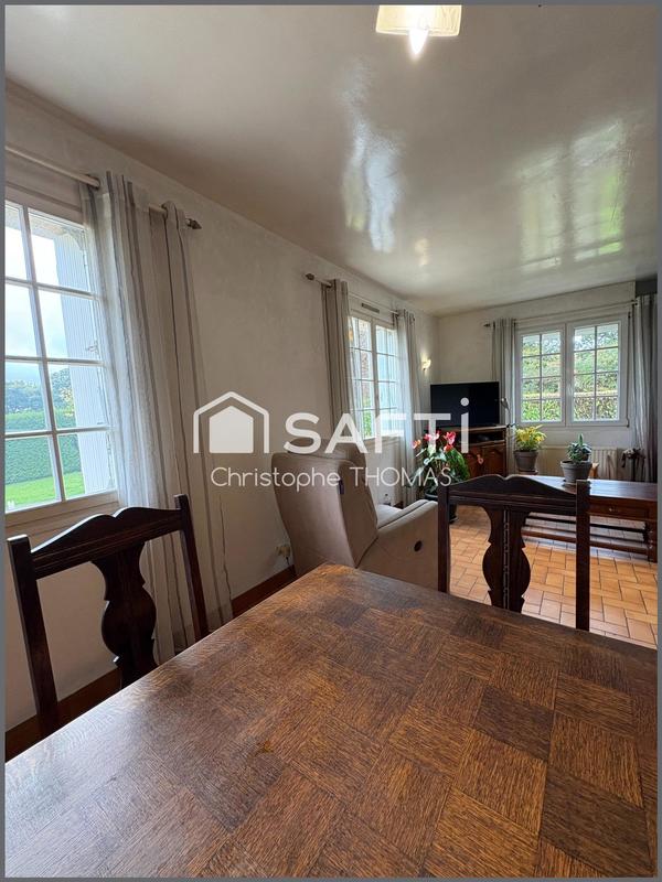 Maison - 90 m² - 7 pièces