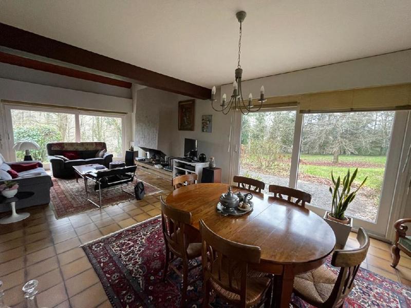 Maison - 208 m² - 9 pièces