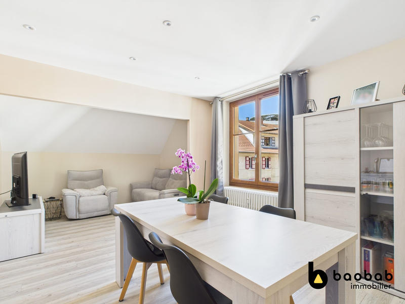 Appartement - 90 m² - 4 pièces