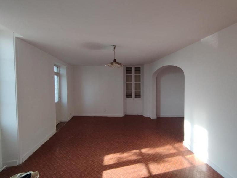 Corps de ferme - 180 m² - 6 pièces