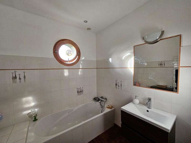 Maison - 115 m² - 4 pièces