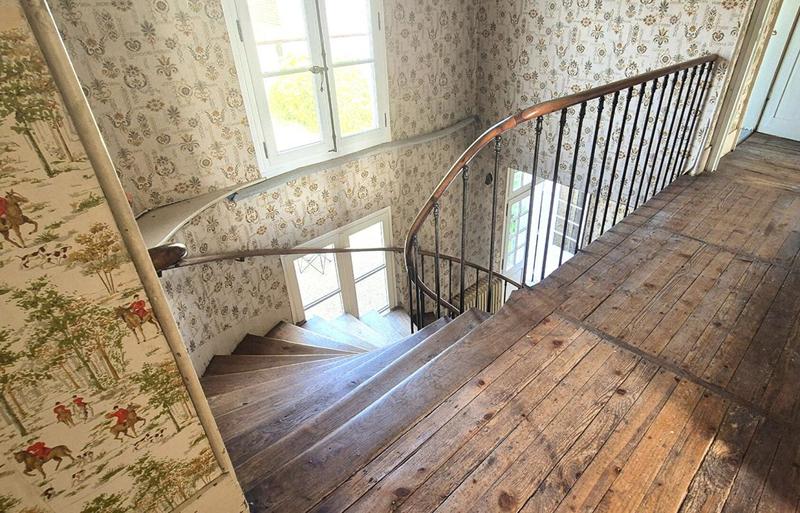 Maison - 396 m² - 16 pièces