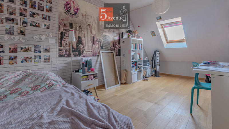 Maison - 160 m² - 7 pièces