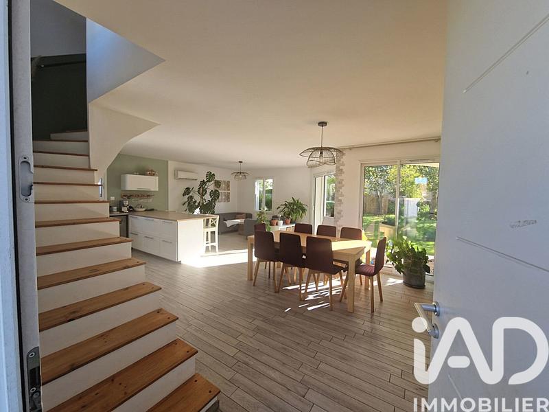 Maison - 108 m² - 5 pièces