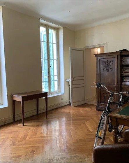 Appartement - 120 m² - 4 pièces
