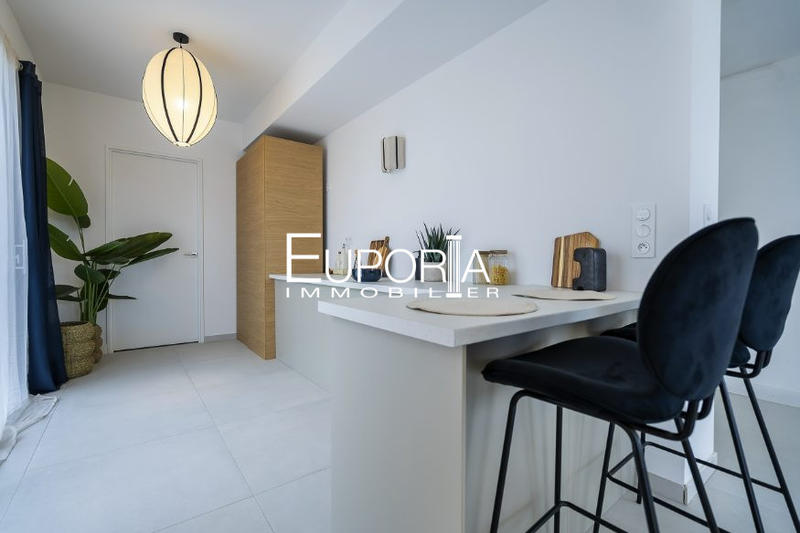 Appartement - 105 m² - 4 pièces