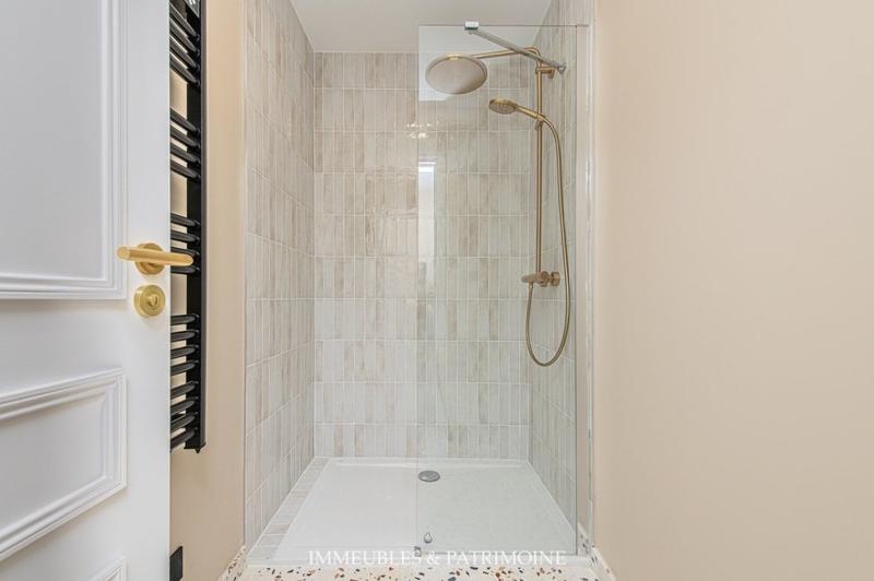 Appartement - 97 m² - 3 pièces