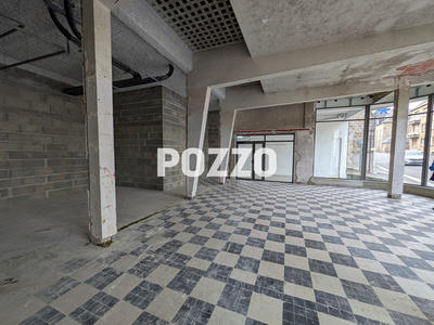 Local commercial - 91 m²